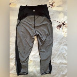 Lululemon $98 Cropped Leggings Sz 4 EUC